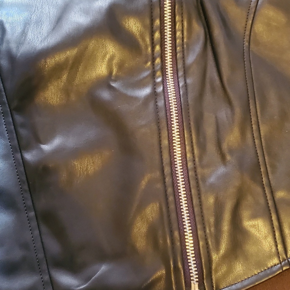 Jacket - Picture 4 of 9